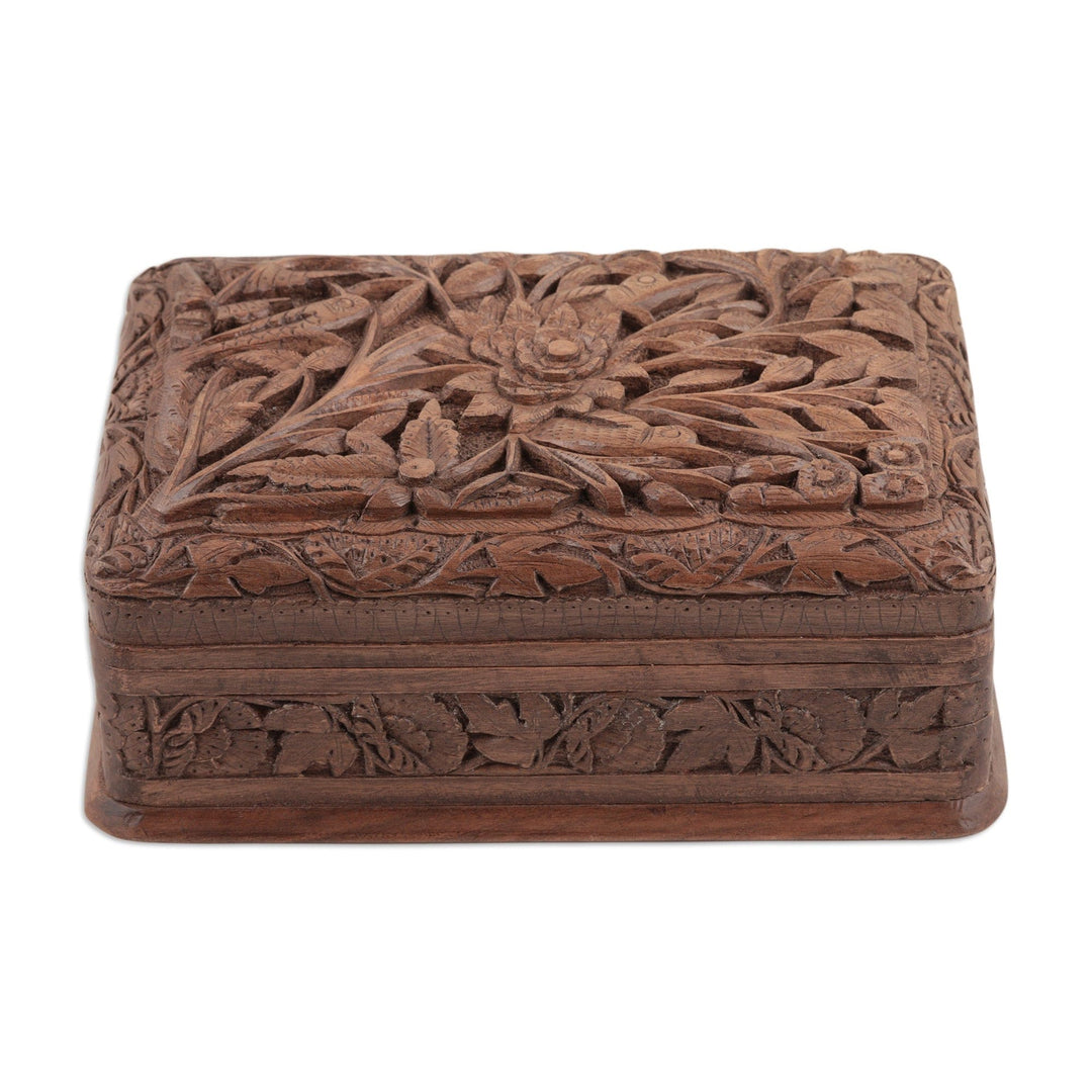 Walnut wood jewelry box - Woodpecker Flowers