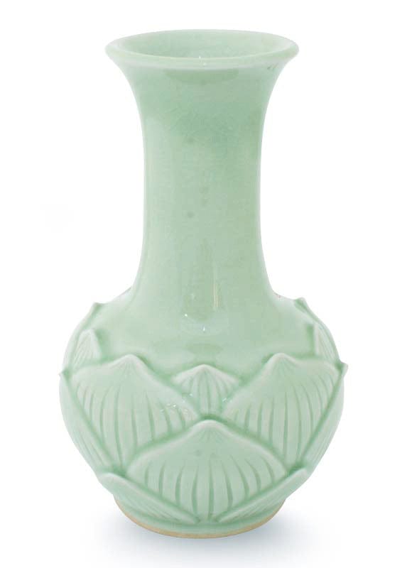 Celadon ceramic vase - Jade Lotus