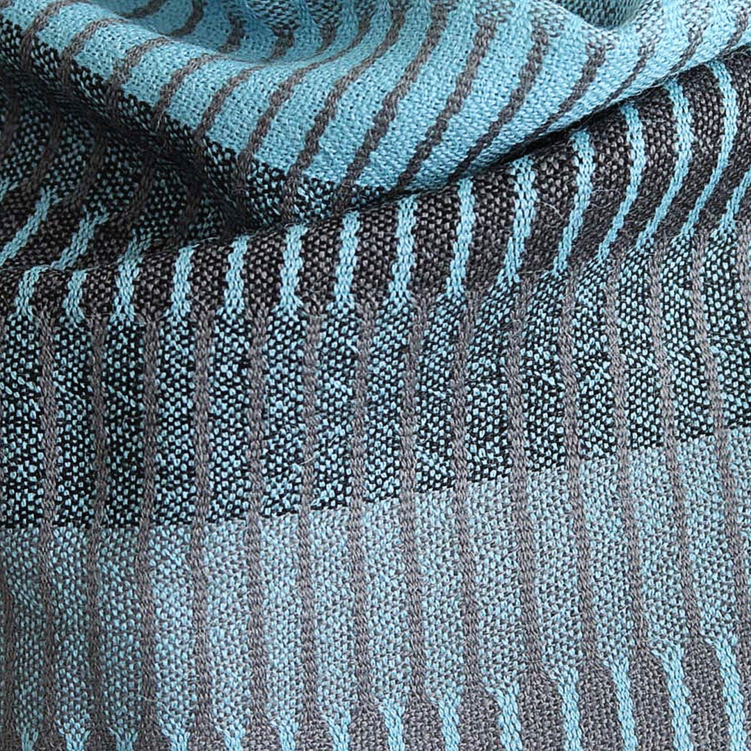 Peruvian Alpaca Wool Patterned Shawl - Turquoise Whisper