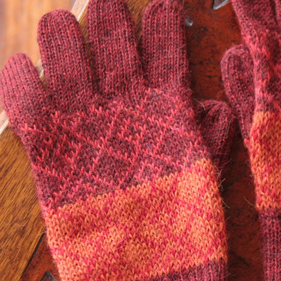 Handmade Alpaca Wool Patterned Gloves - Diamond of the Andes