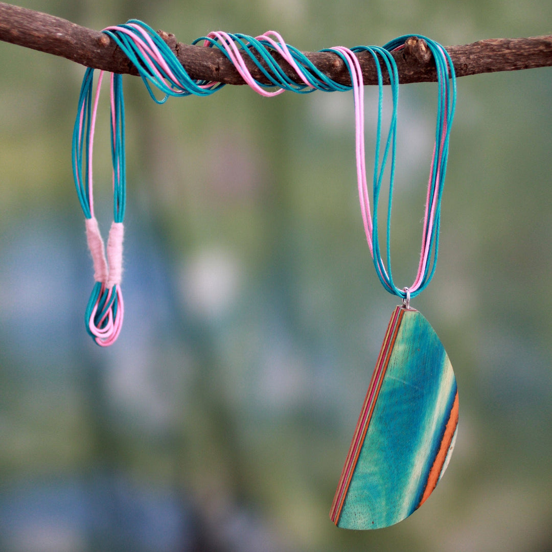 Modern Wood Pendant Necklace - Delhi Fantasy