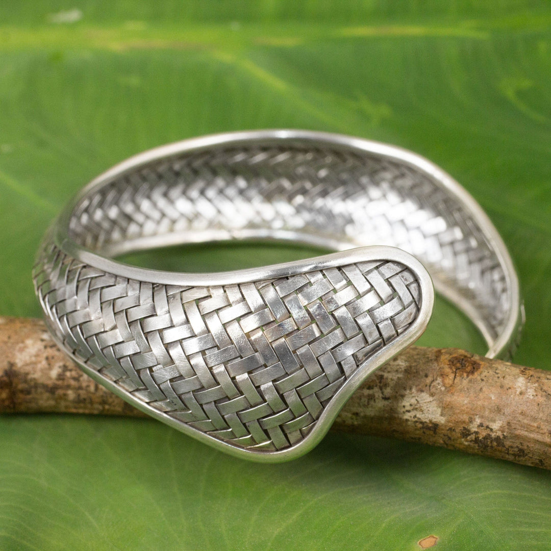 Handmade Silver Fish Cuff Bracelet Thai Hill Tribe Jewelry - Swimming Fish