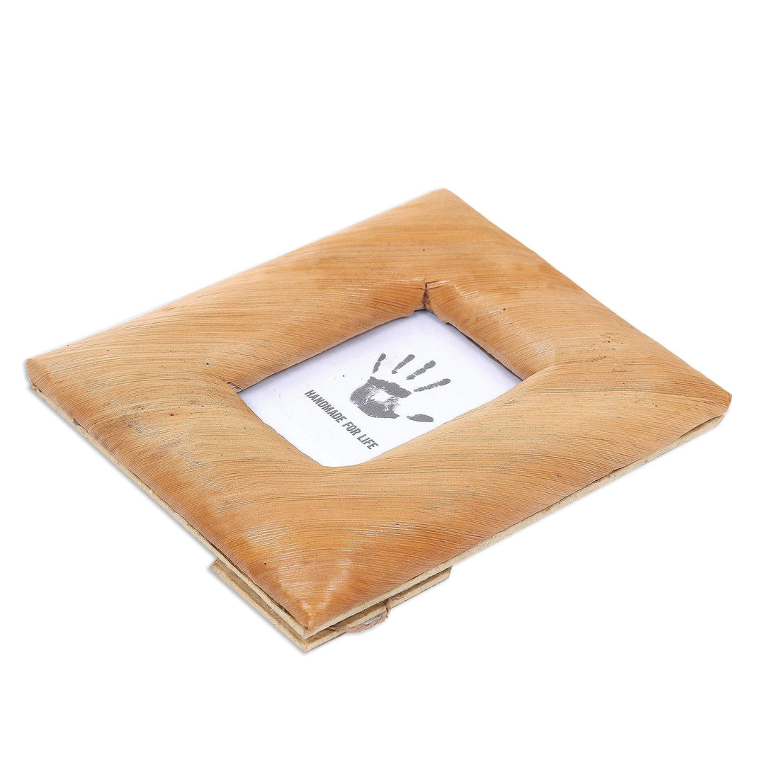 Banana Bark Artisan Crafted 2x3 Photo Frame from Bali - Banana Tan