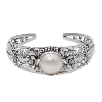 Floral Cultured Pearl Cuff Bracelet and 925 Silver from Bali - Moonlight Vines