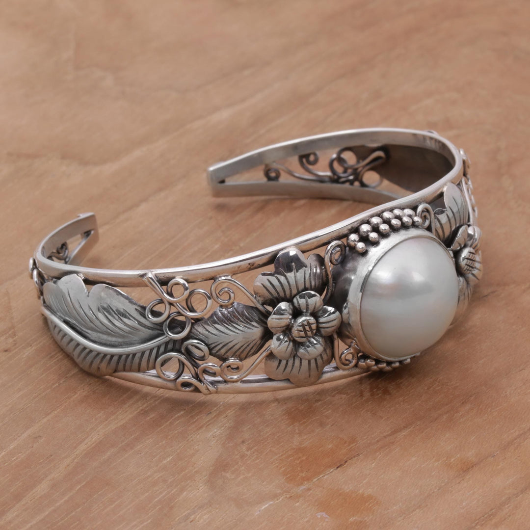 Floral Cultured Pearl Cuff Bracelet and 925 Silver from Bali - Moonlight Vines