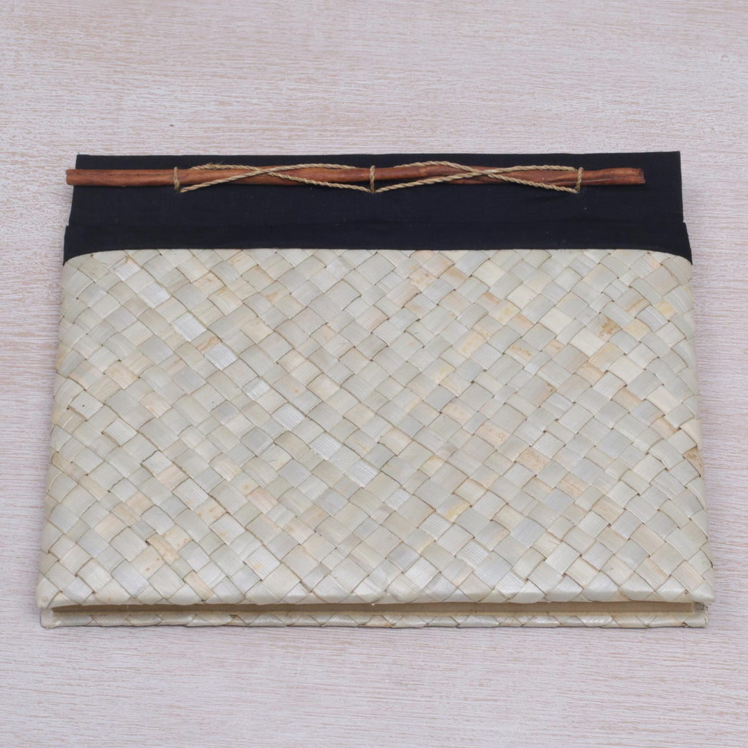 Pandan Leaf Woven Journal with 100 Rice Straw Pages - Weaver Wonder