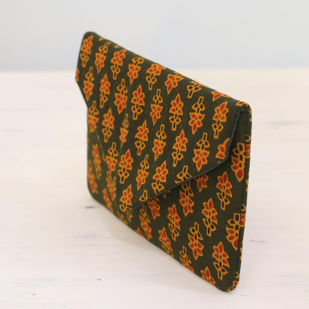 Printed Floral Cotton Clutch in Forest Green - Floral Shower