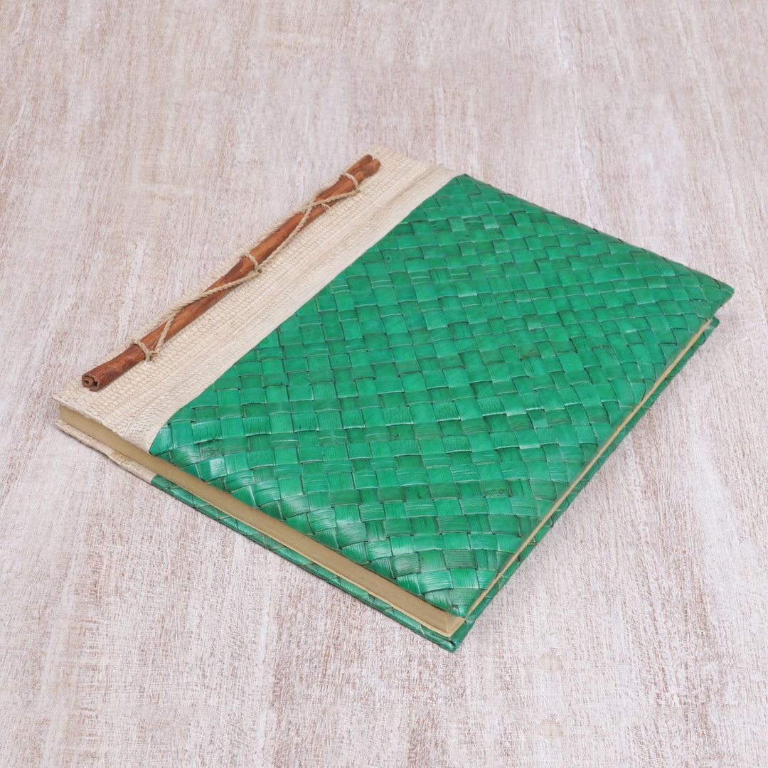 Artisan Hand-woven Pandan Leaf Journal in Green from Bali - Happy Weaver in Green