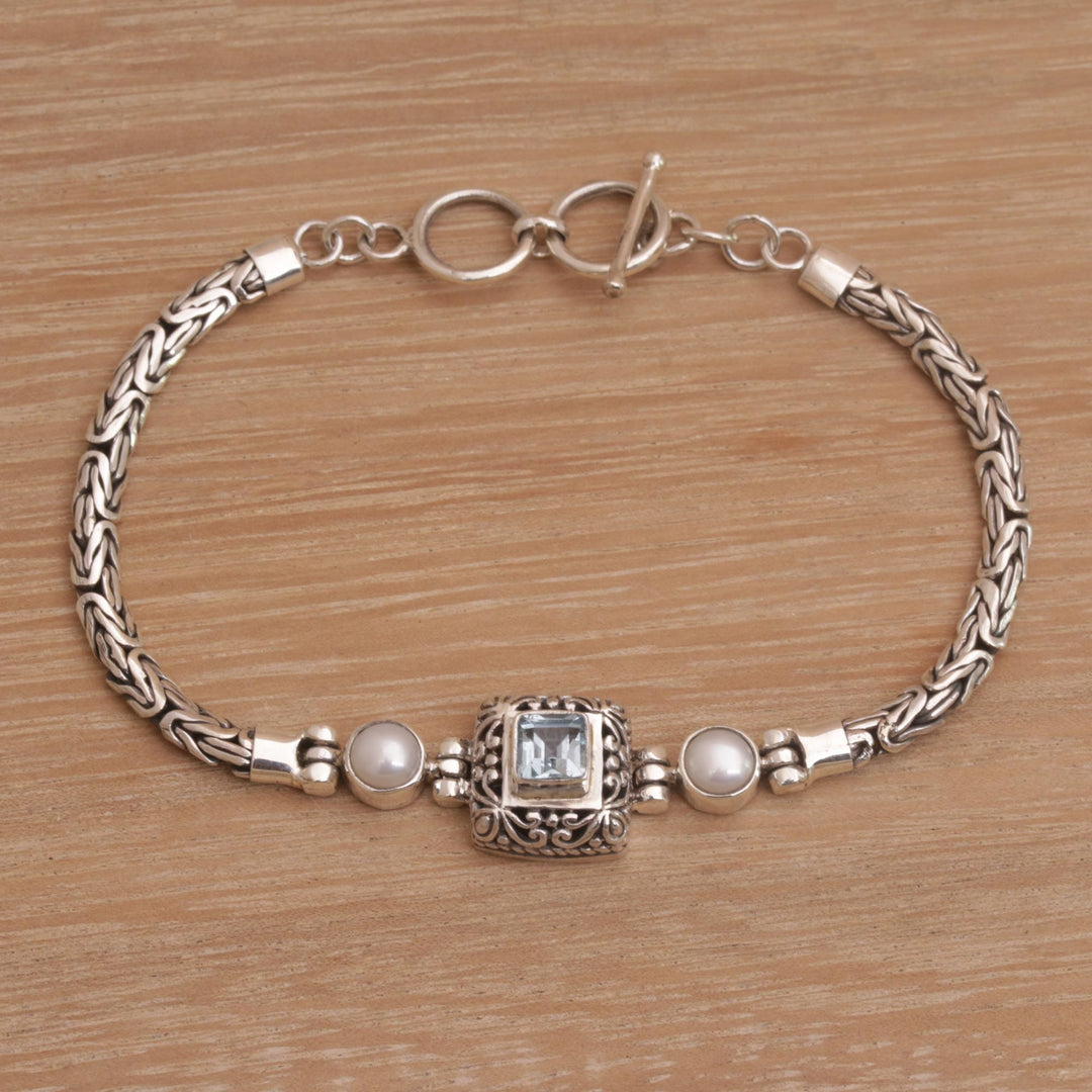 Borobudur Chain Bracelet with Blue Topaz Pendant - Window to the World