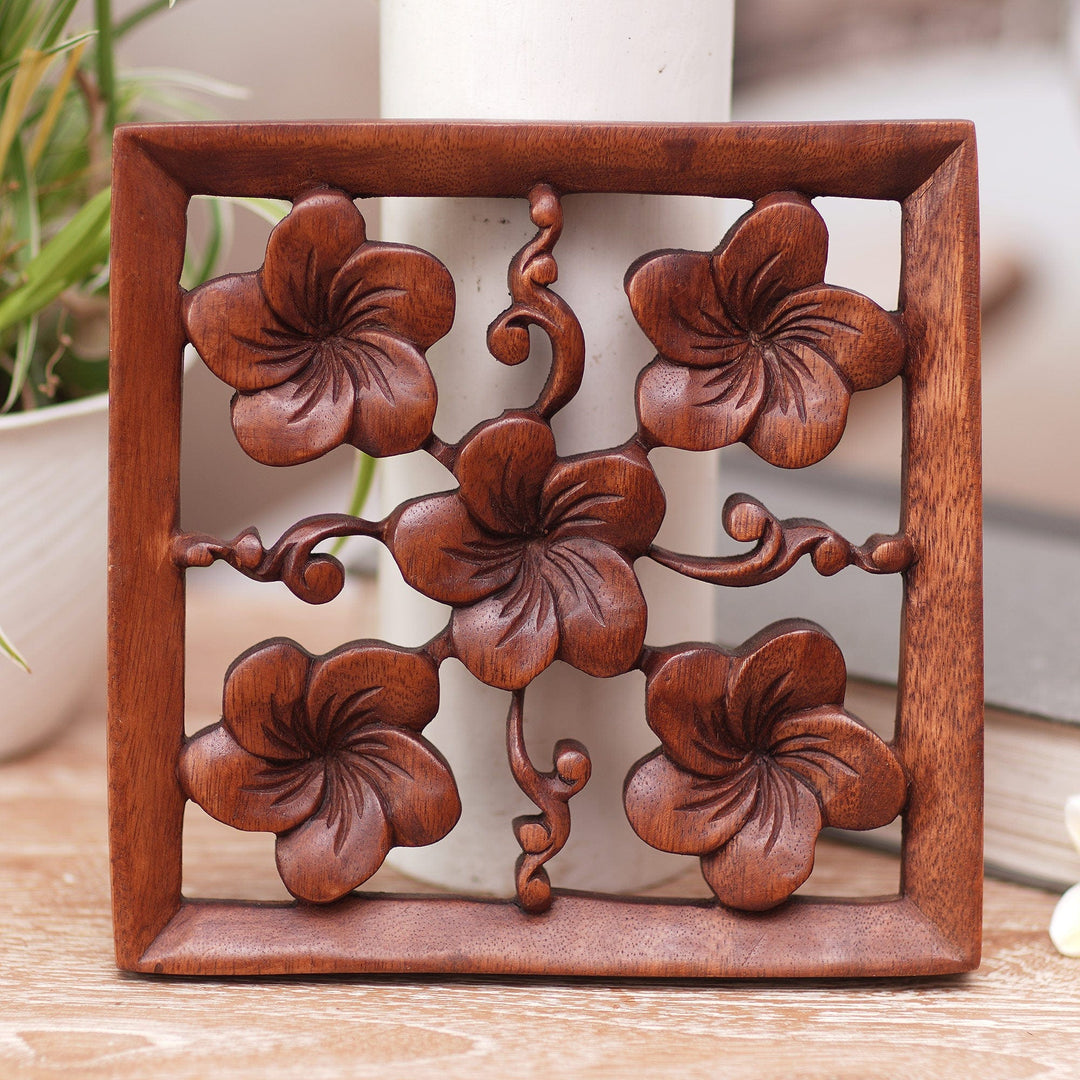 Frangipani Square