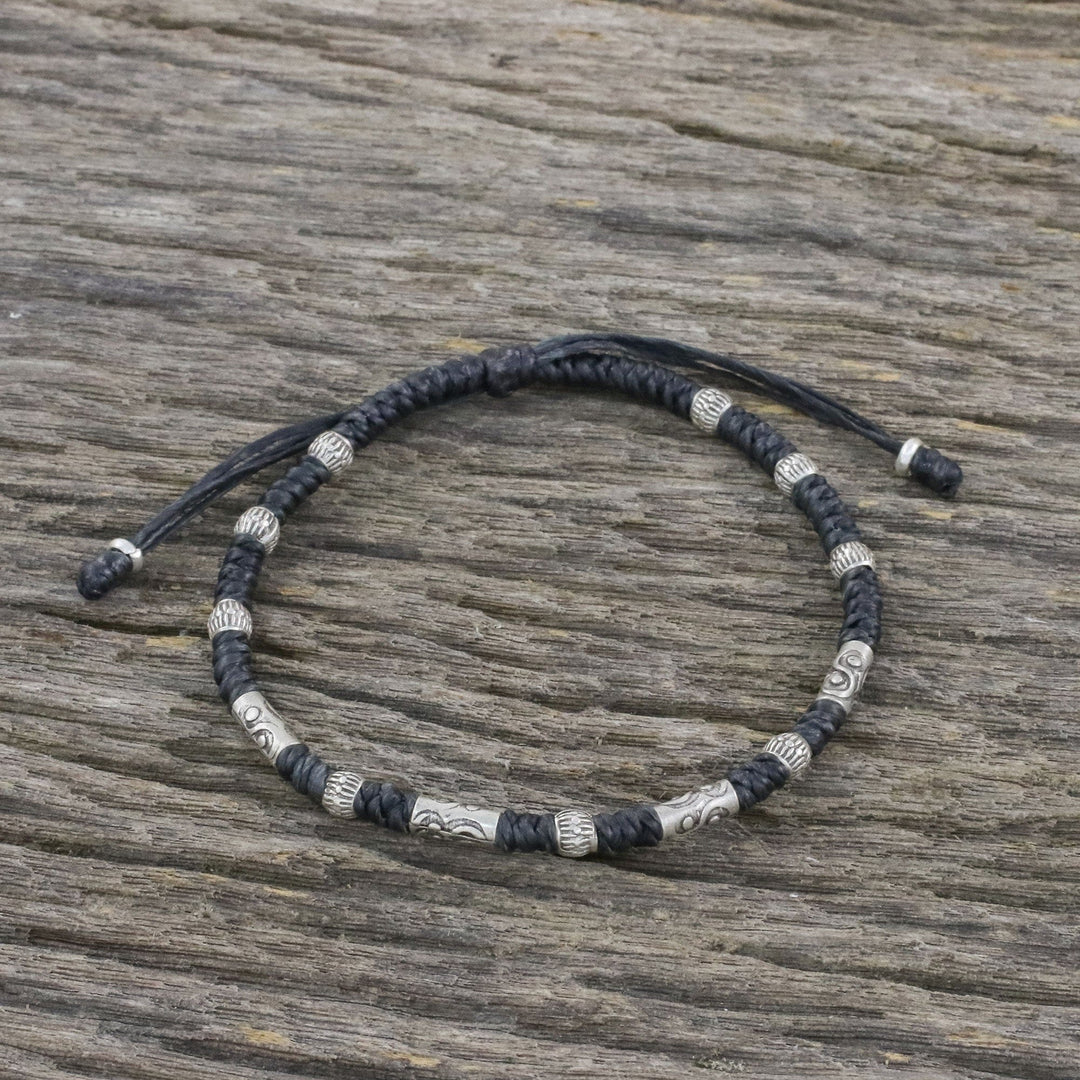 True Balance in Black