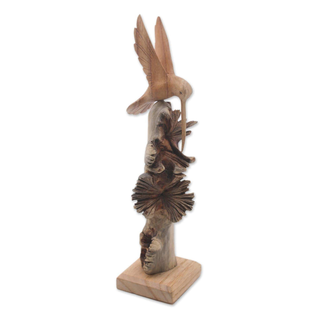 Hand-Carved Flying Hummingbird Jempinis Wood Sculpture - Hummingbird Flight
