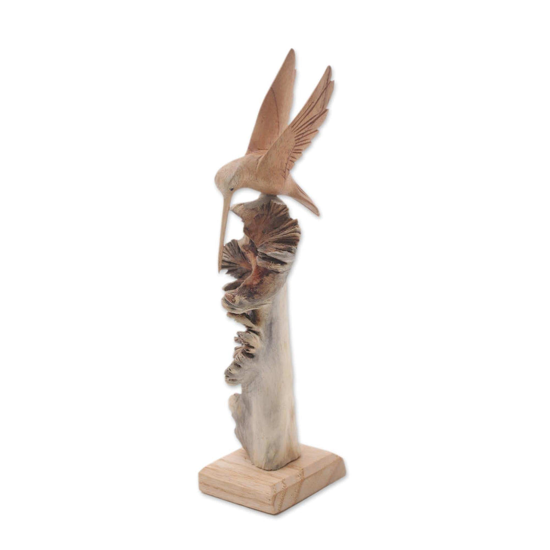 Hand-Carved Flying Hummingbird Jempinis Wood Sculpture - Hummingbird Flight