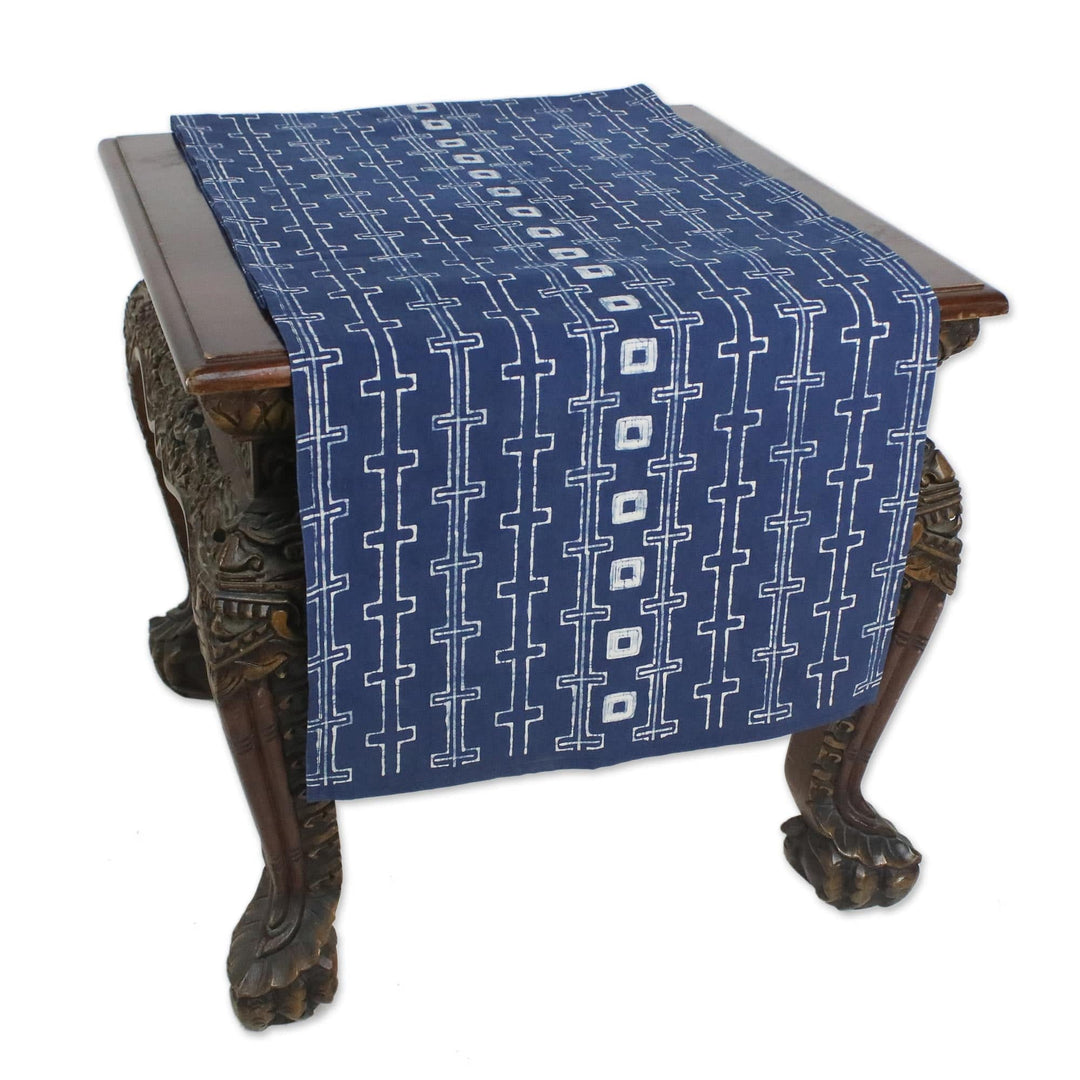 Handcrafted Indigo and White Cotton Batik Table Runner - Continuous Chain