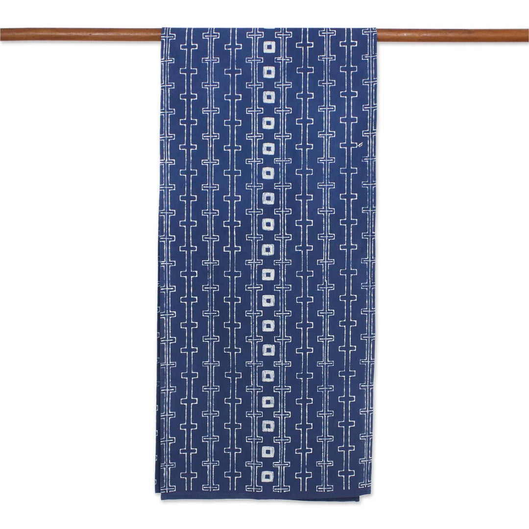 Handcrafted Indigo and White Cotton Batik Table Runner - Continuous Chain
