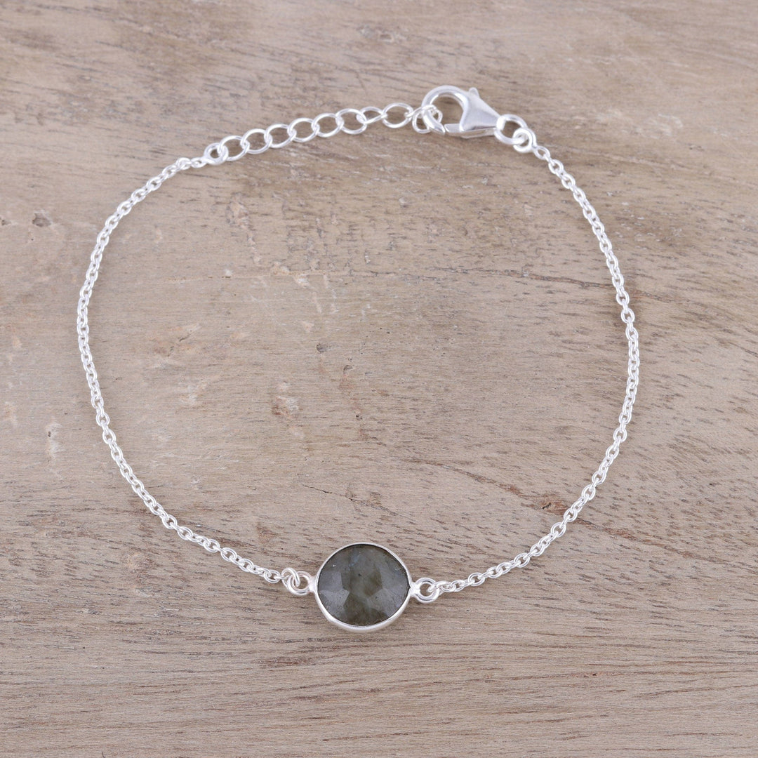 Adjustable Labradorite Pendant Bracelet - Mesmerizing Night