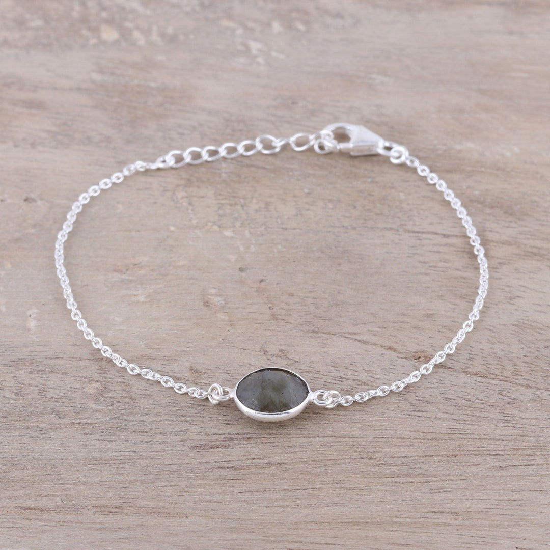 Adjustable Labradorite Pendant Bracelet - Mesmerizing Night