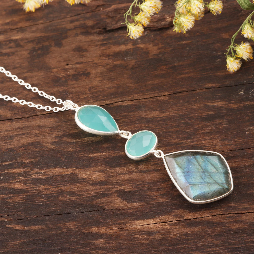 Labradorite and Chalcedony Pendant Necklace from India - Aurora Combination