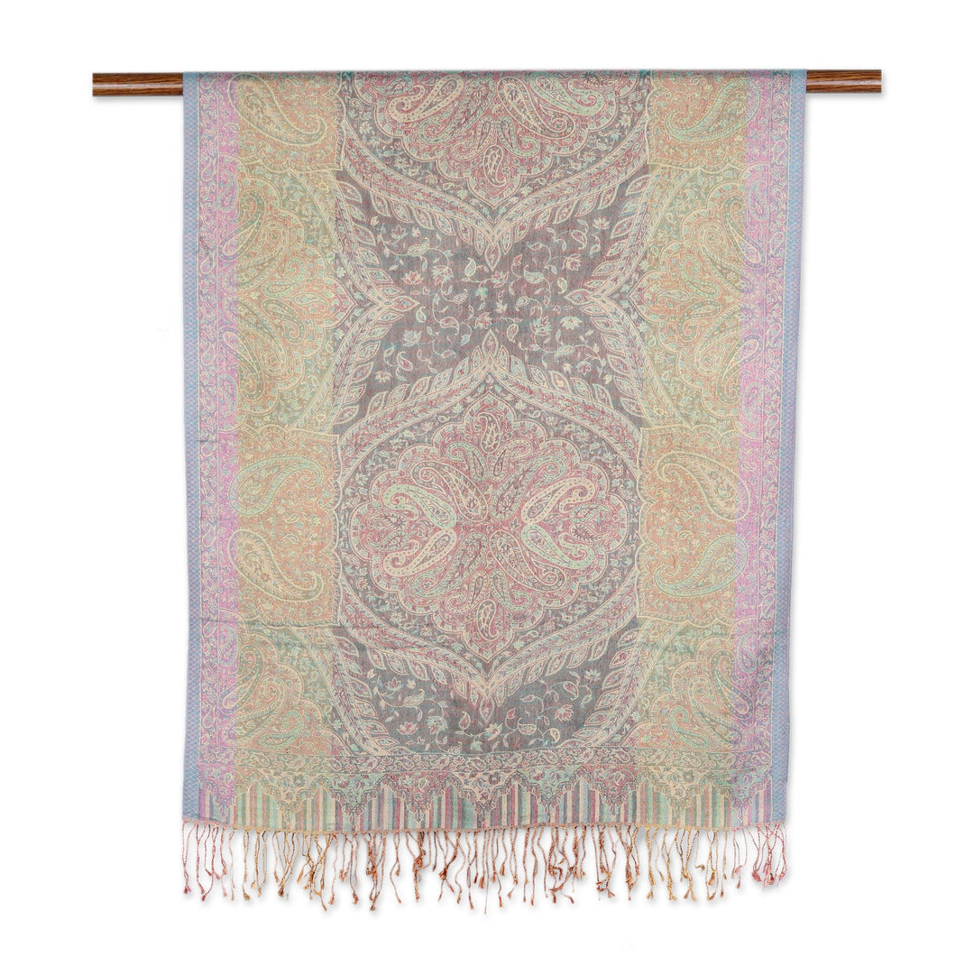 Green Paisley-Themed Silk Blend Jacquard Shawl Made in India - Paisley Magic
