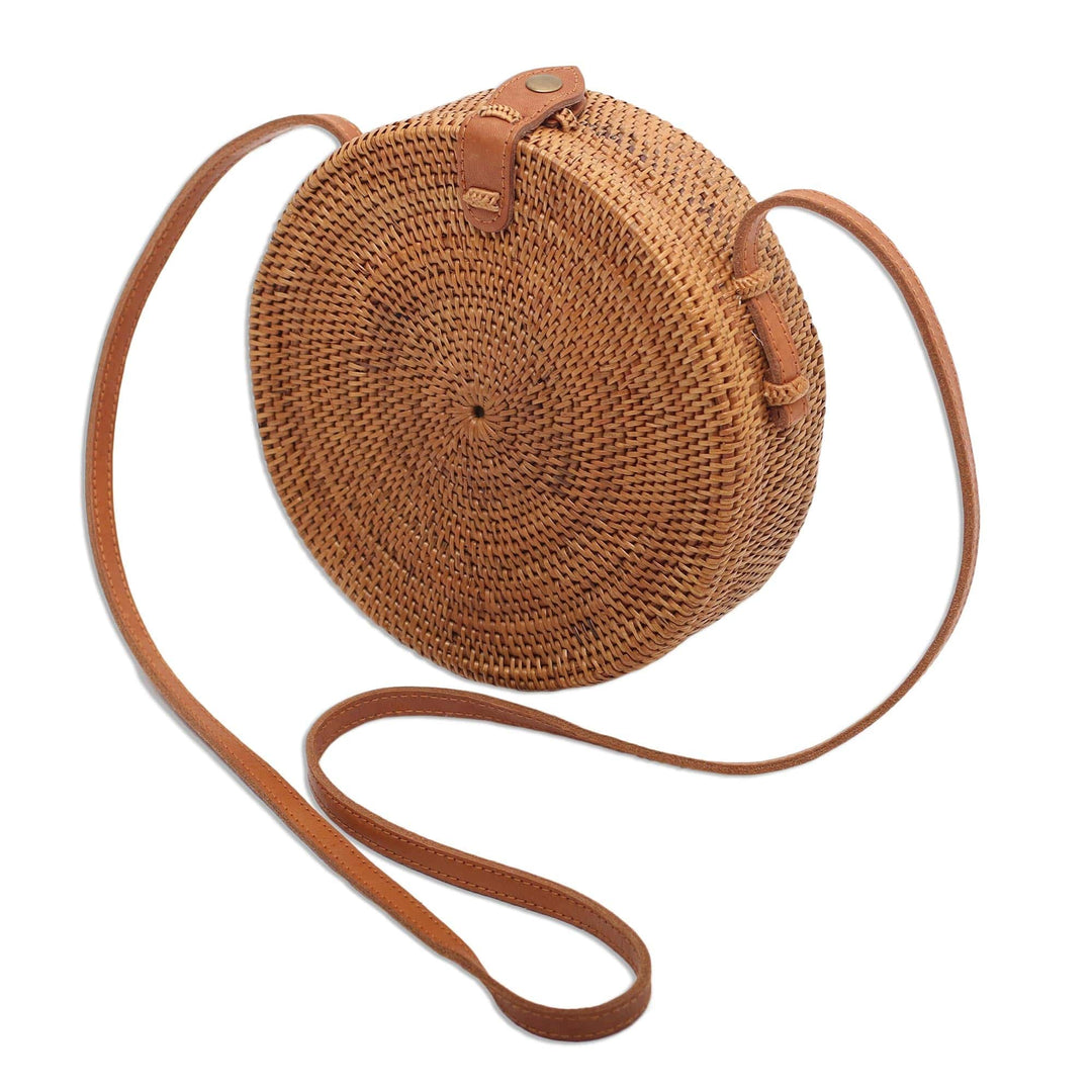 Round Woven Bamboo and Ate Grass Shoulder Bag - Happy Tradition