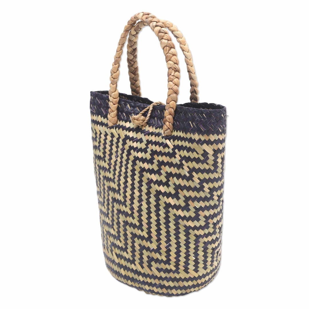 Natural Fiber Zigzag Patterned Tote Bag from Bali - Diagonal Path
