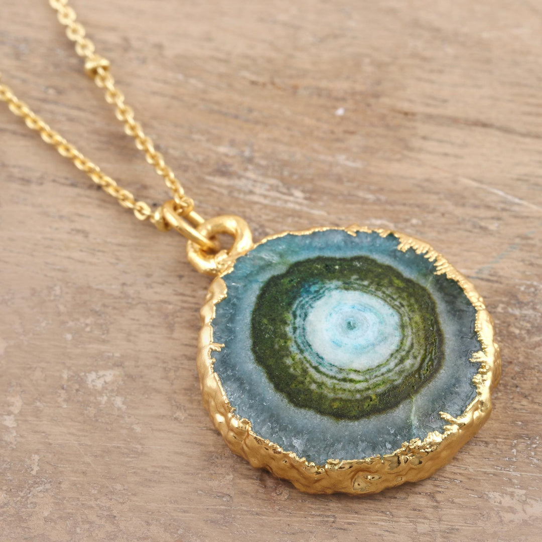 Gold-Plated Green Solar Quartz Pendant Necklace - Mystic Power