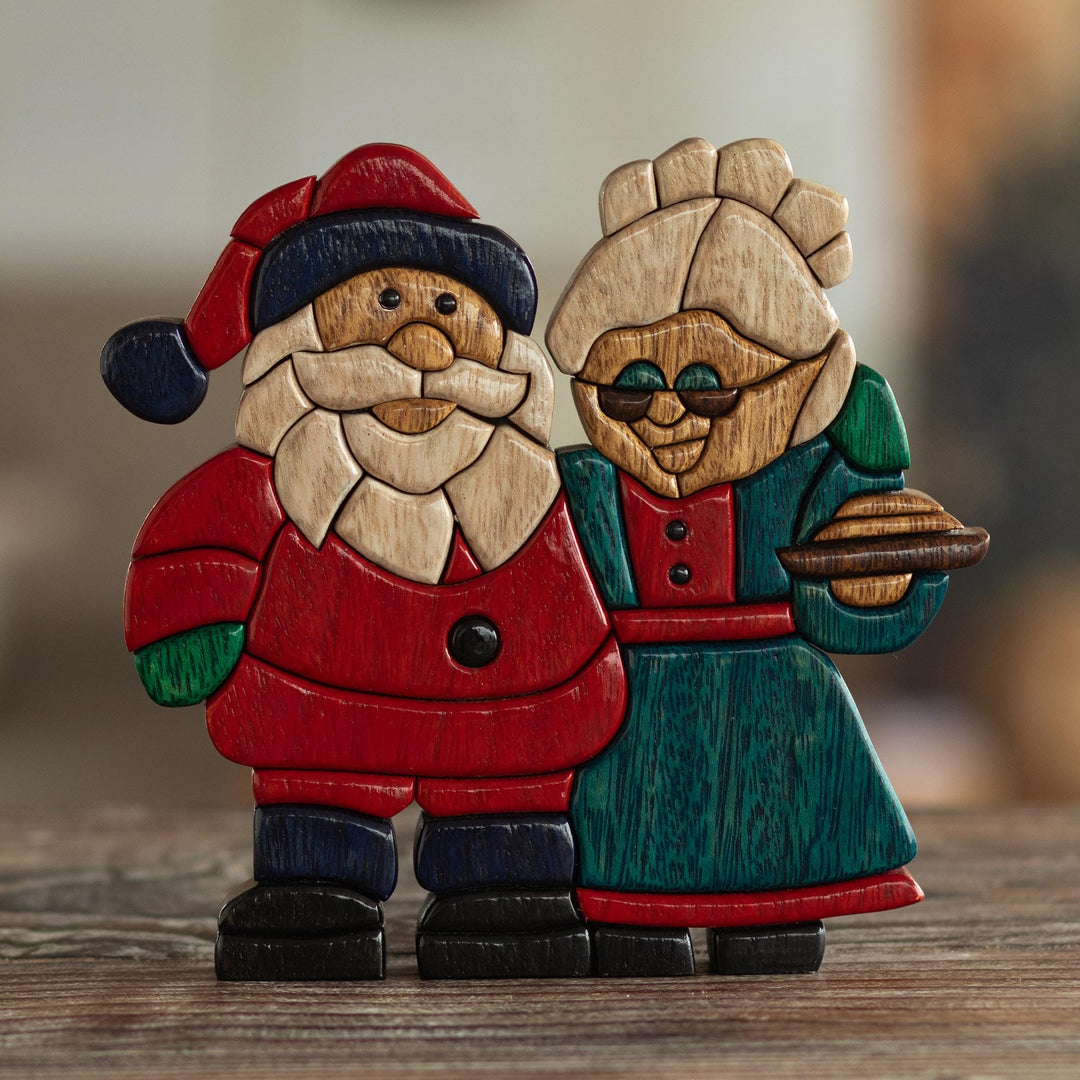 Handmade Santa and Mrs. Claus Sculpture - Christmas Couple
