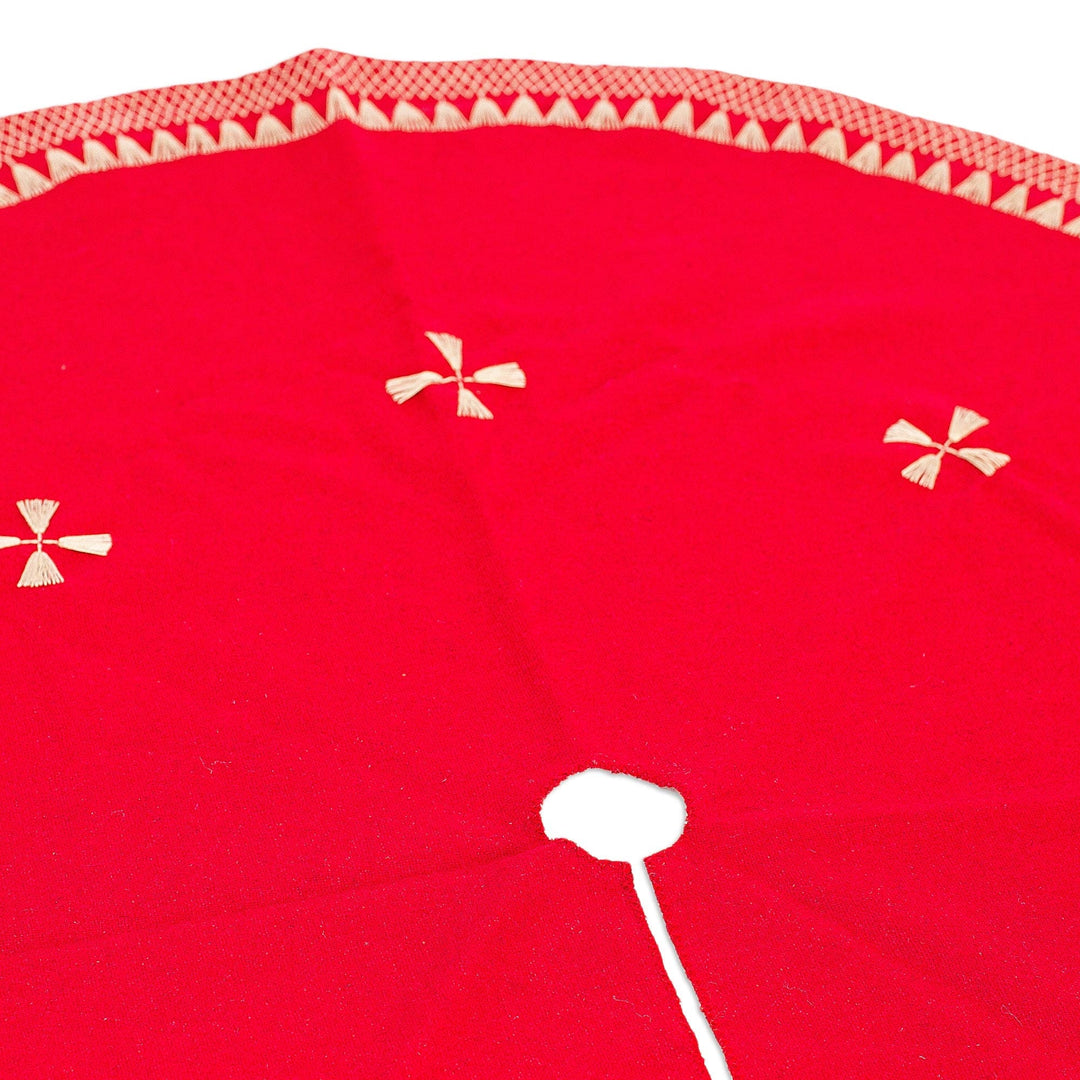 Handwoven Christmas Tree Skirt - Festive Red