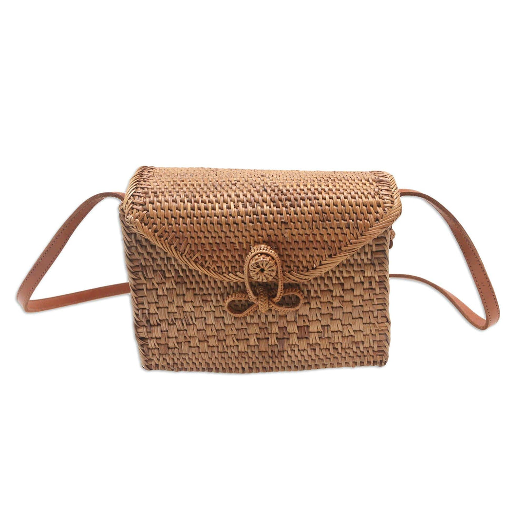 Hand-Woven Bamboo Sling Bag with Batik Lining Here to Stay – GlobeIn
