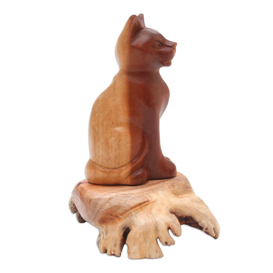 Handcrafted Hibiscus Wood Cat Sculpture - Wary Cat