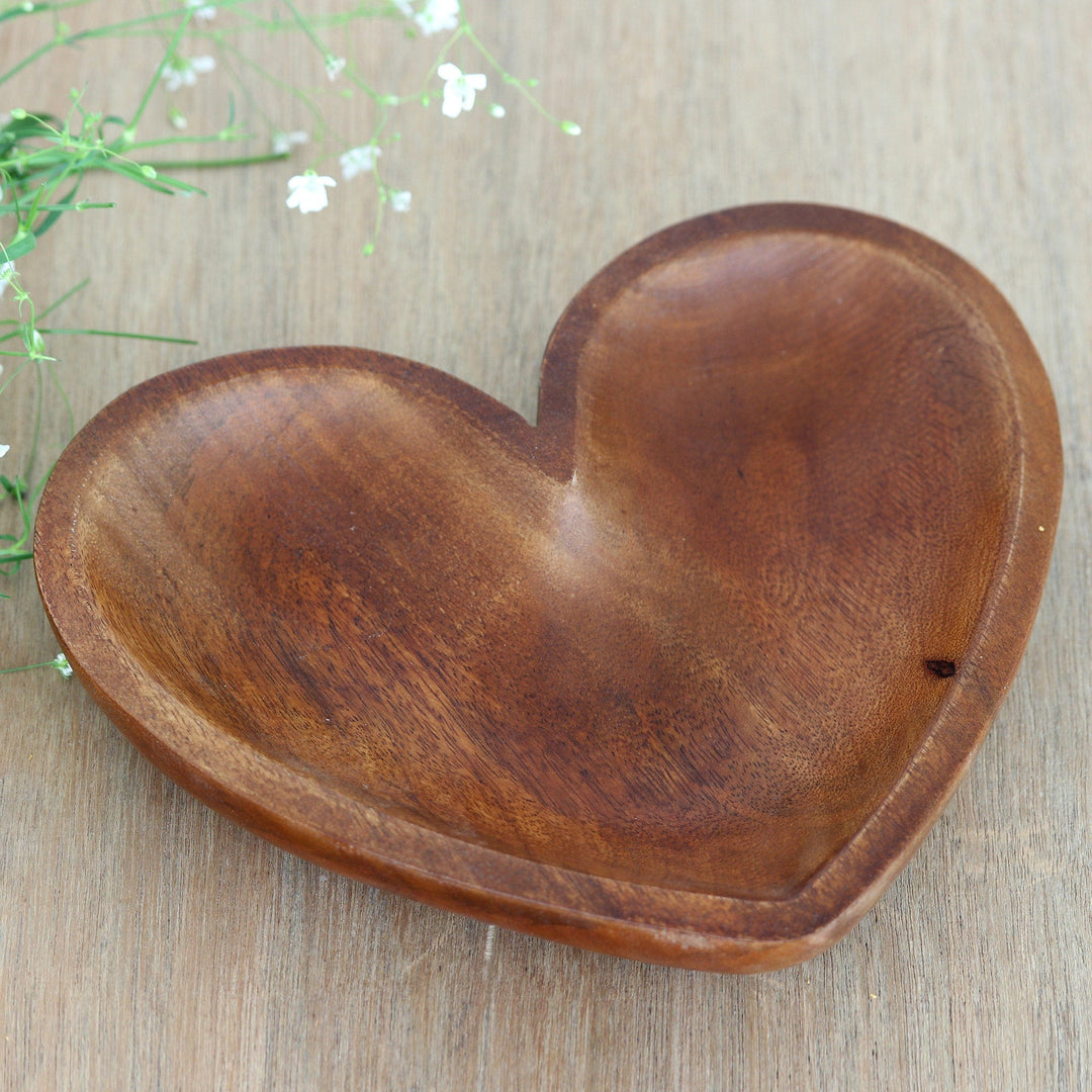 Heart-Shaped Mango Wood Decorative Bowl - Tender Emotion