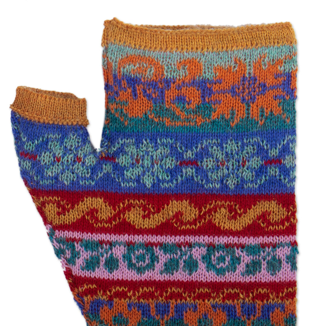 Patterned 100% Baby Alpaca Fingerless Mitts Knitted in Peru - Andean Delight