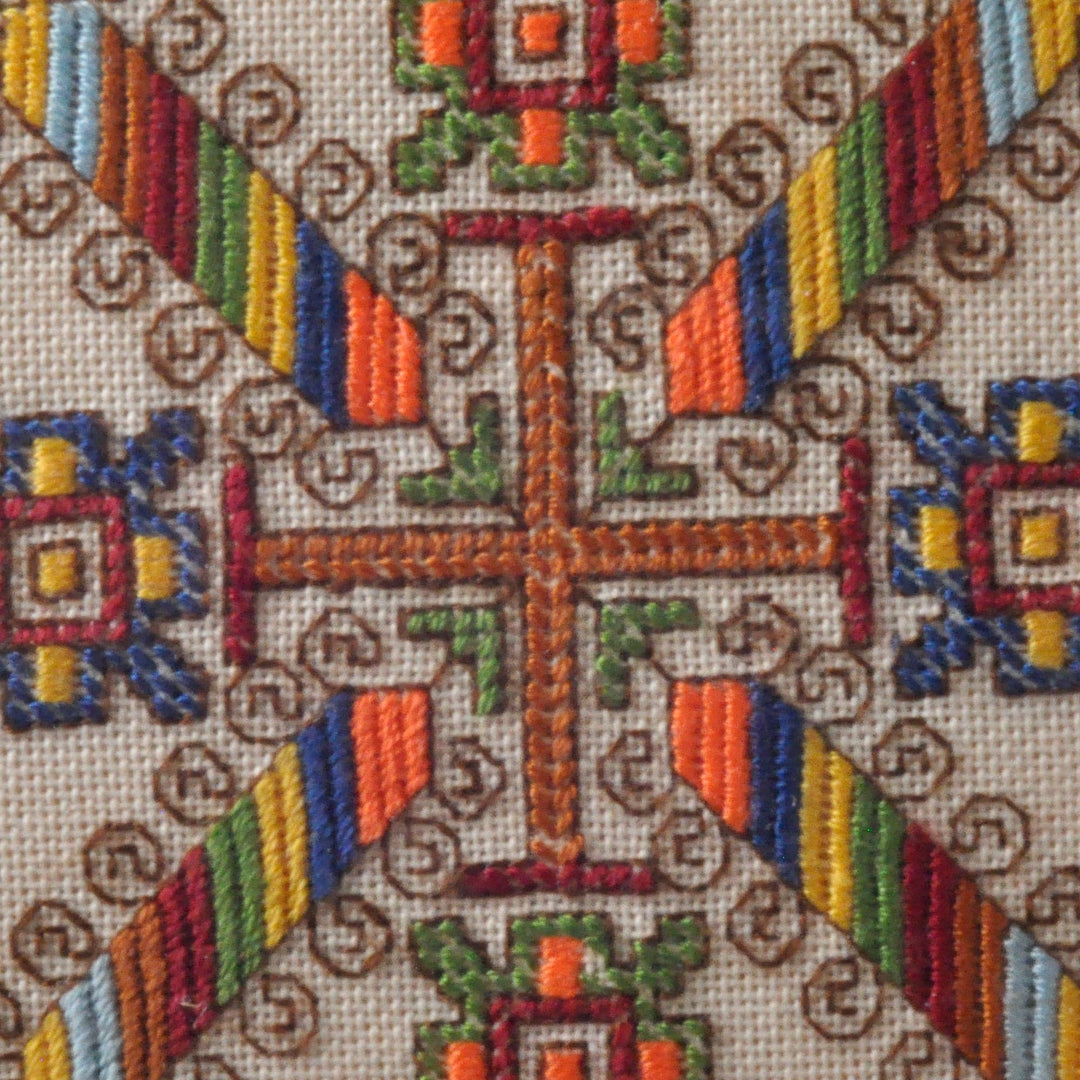 Wood Jewelry Box with Cotton Embroidered Motif on the Lid - Spectacular Colors