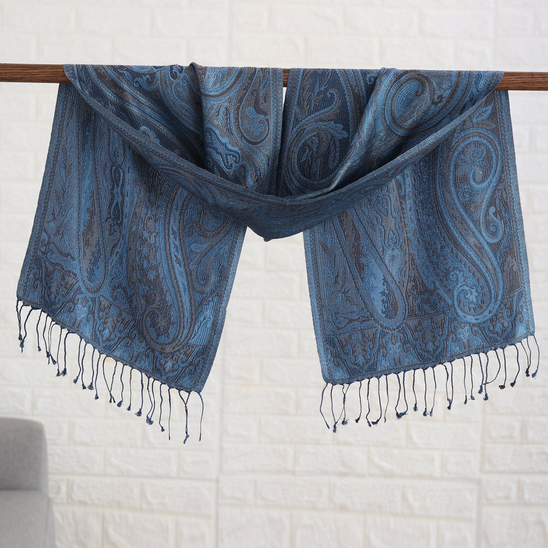 Ocean Paisley Facets