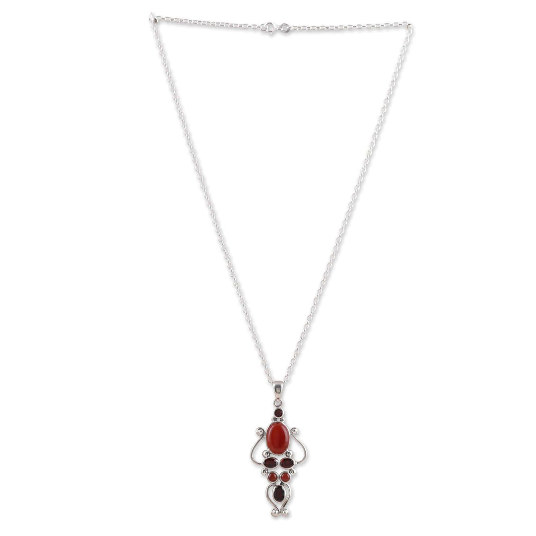Two-Carat Carnelian and Garnet Pendant Necklace from India - Romances