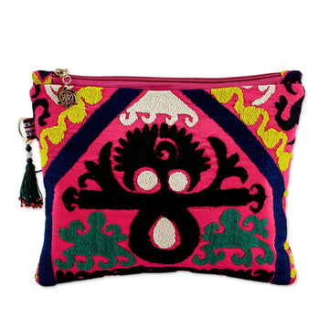 Upcycled Travel Bag with Hand-Embroidered Uzbek Motifs - Chic Traditions