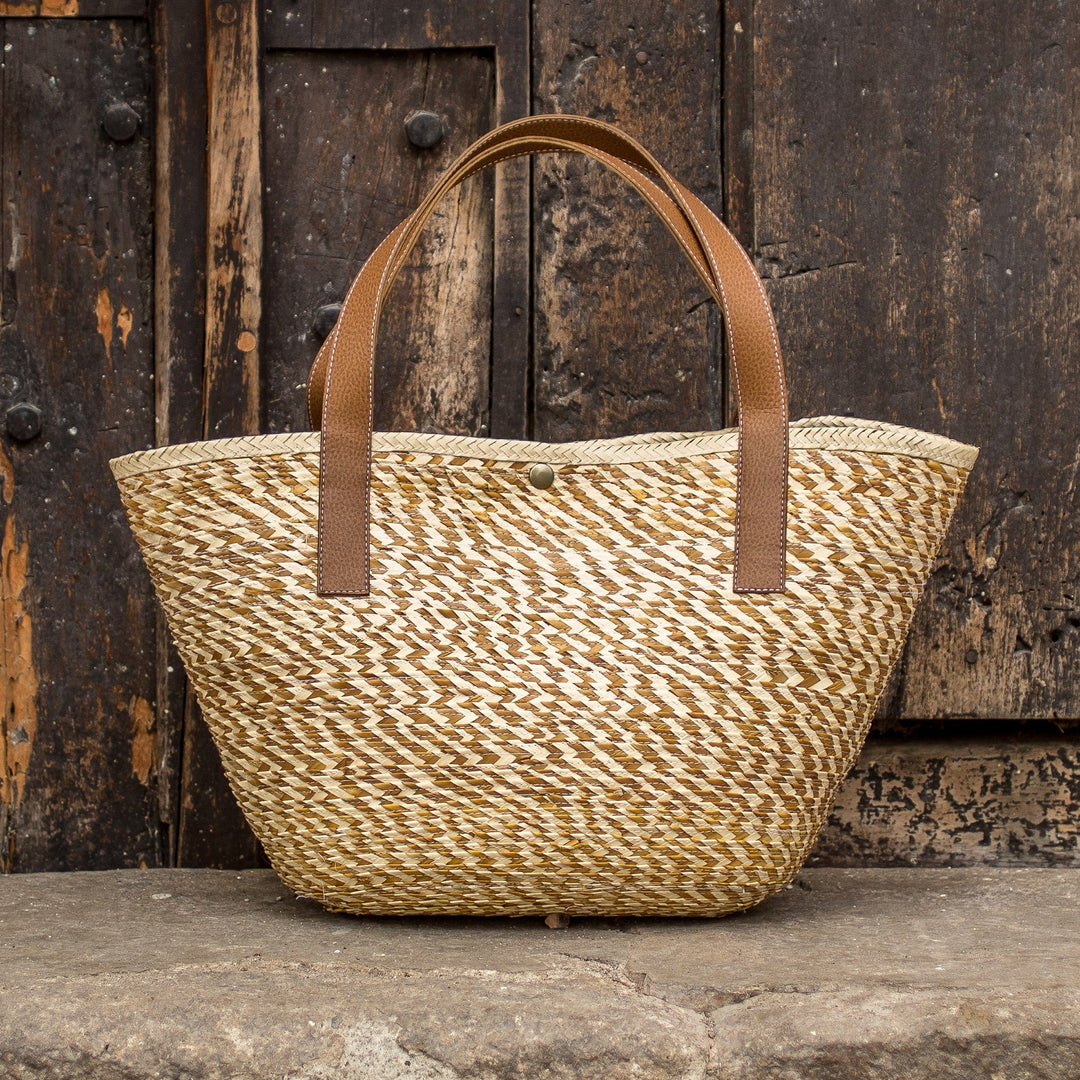 Handcrafted Beige and Brown Natural Fiber Shoulder Bag - El Tunco Beach