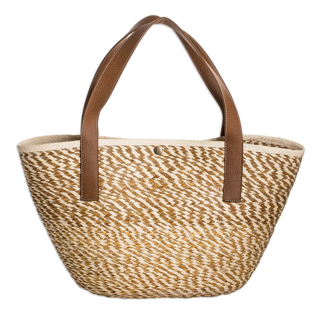 Handcrafted Beige and Brown Natural Fiber Shoulder Bag - El Tunco Beach