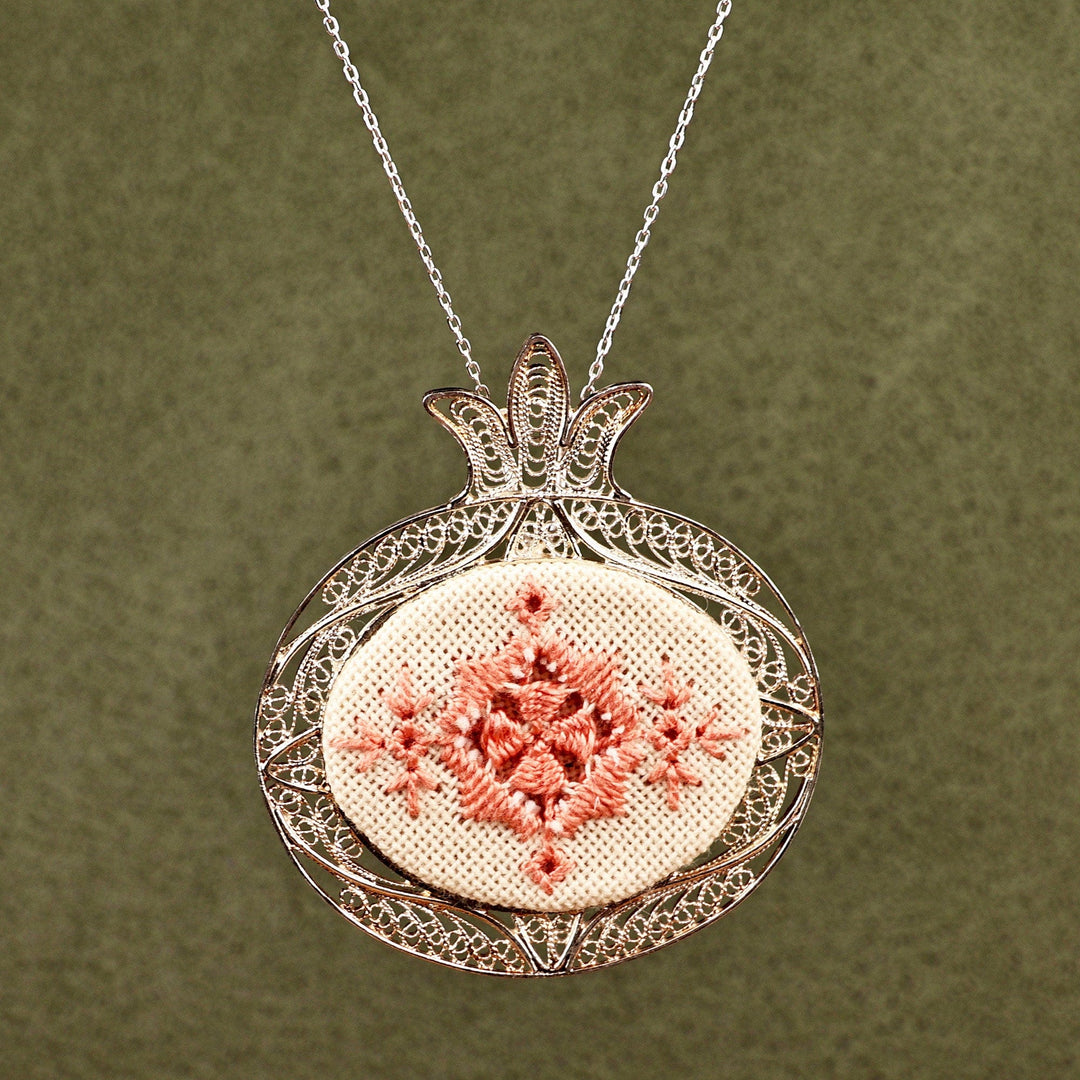 Embroidered Pomegranate-Shaped Filigree Pendant Necklace - Passion Omen