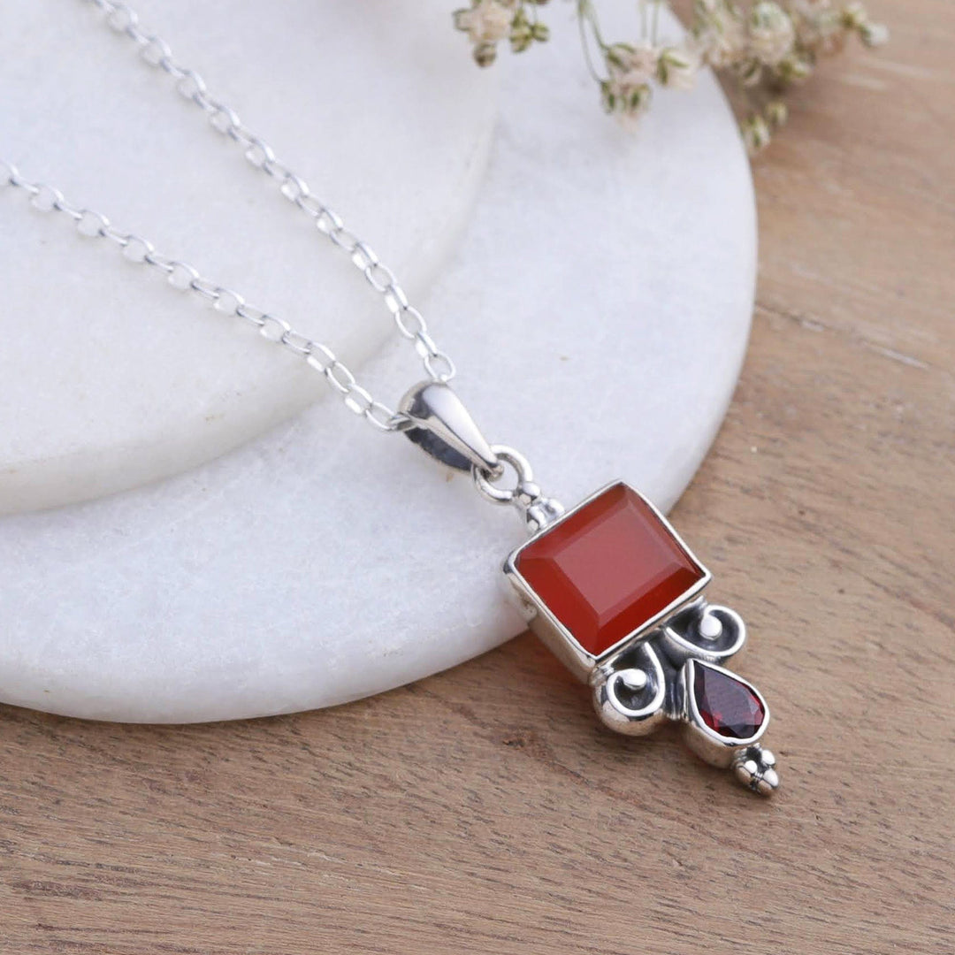 925 Silver Pendant Necklace with Carnelian and Garnet Stones - Red Vibrancy