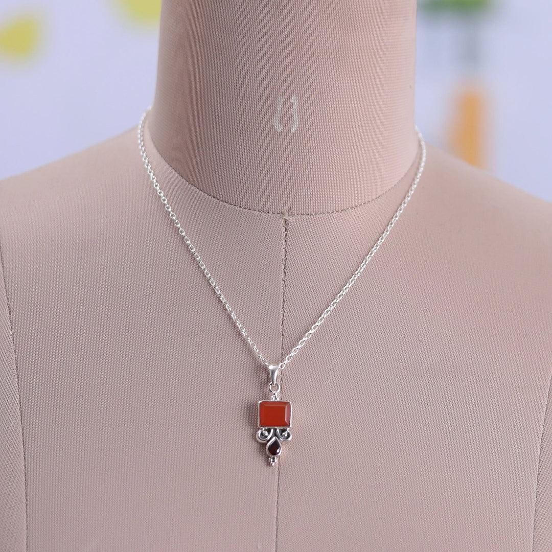 925 Silver Pendant Necklace with Carnelian and Garnet Stones - Red Vibrancy
