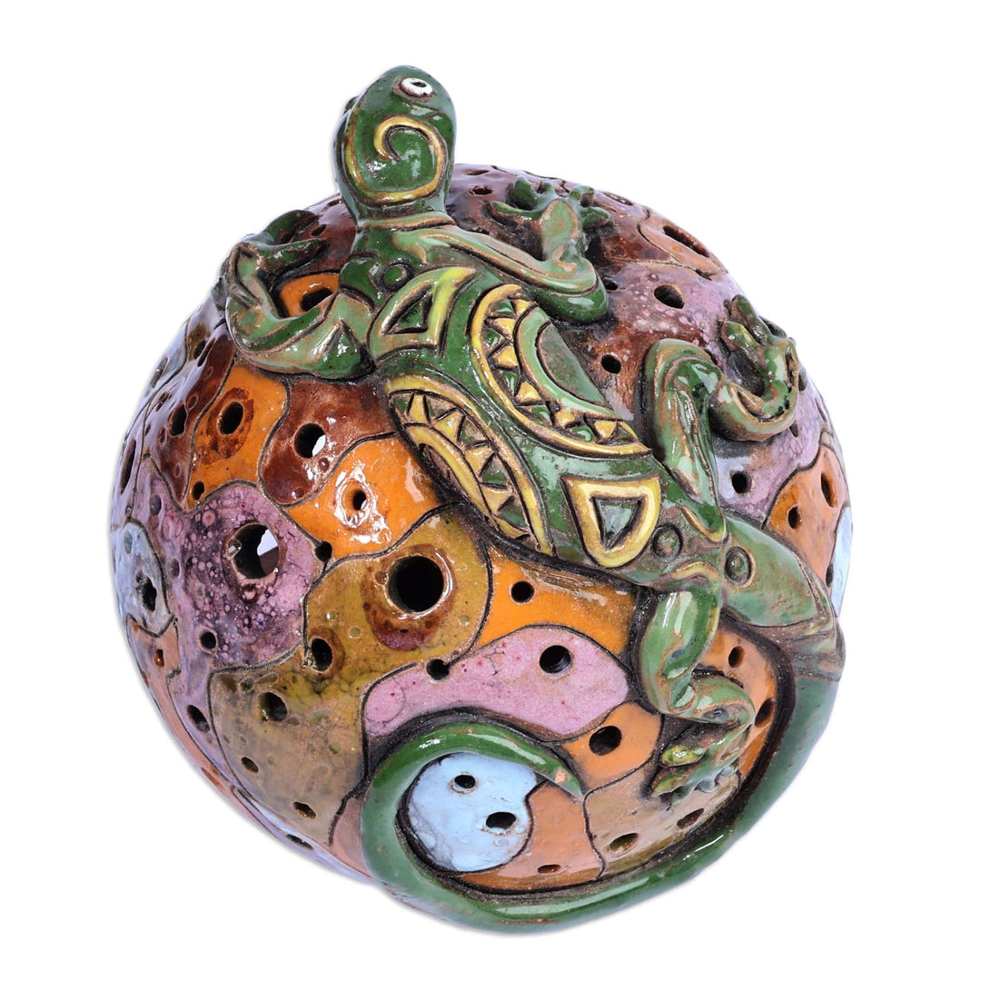 Handcrafted Painted Lizard-Themed Ceramic Tealight Holder - Lizard Mischief