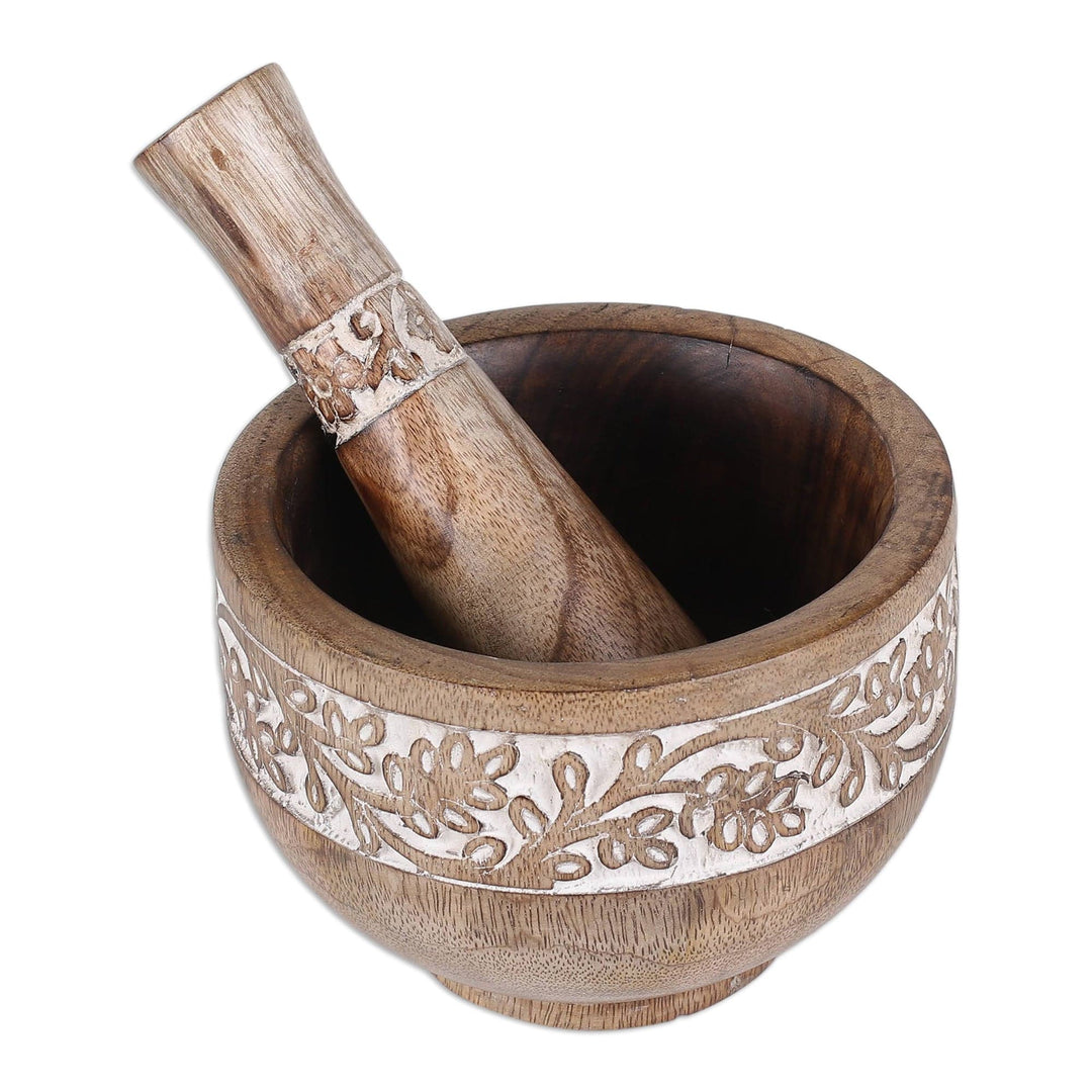 Leaf-Themed Wood Mortar & Pestle Carved and Painted by Hand - Artistic Flavor