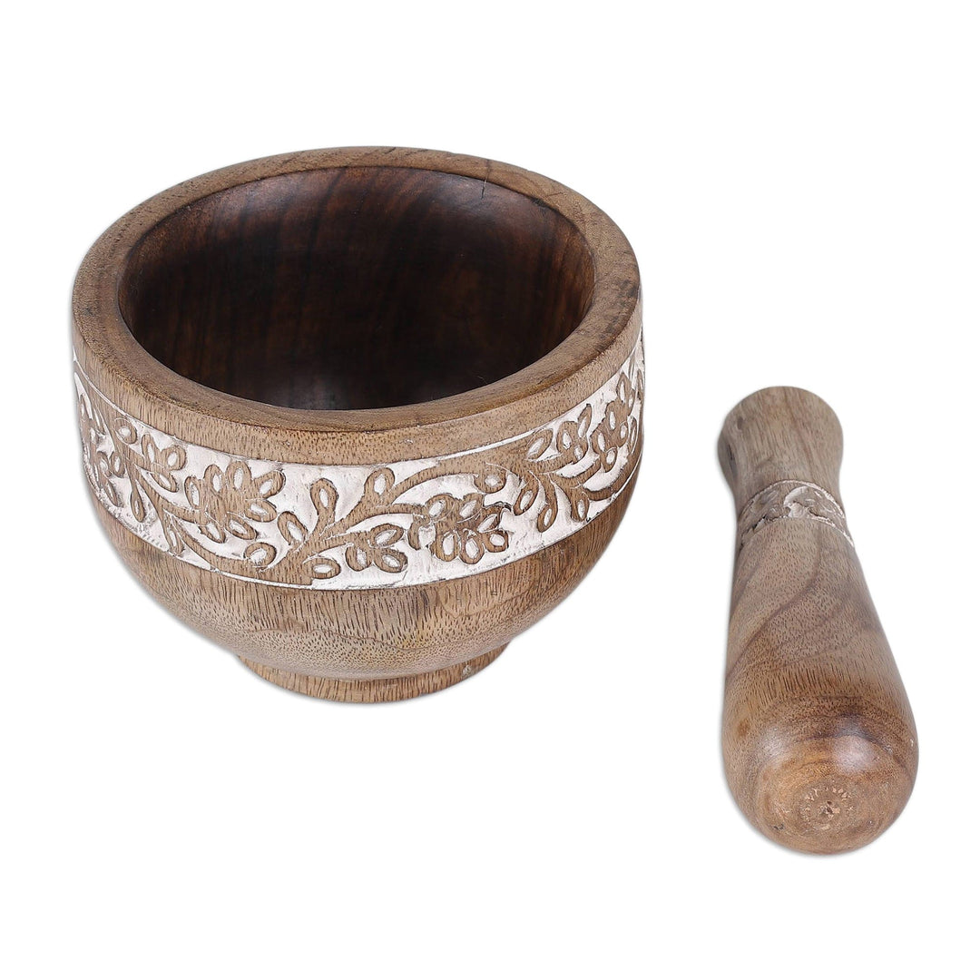 Leaf-Themed Wood Mortar & Pestle Carved and Painted by Hand - Artistic Flavor