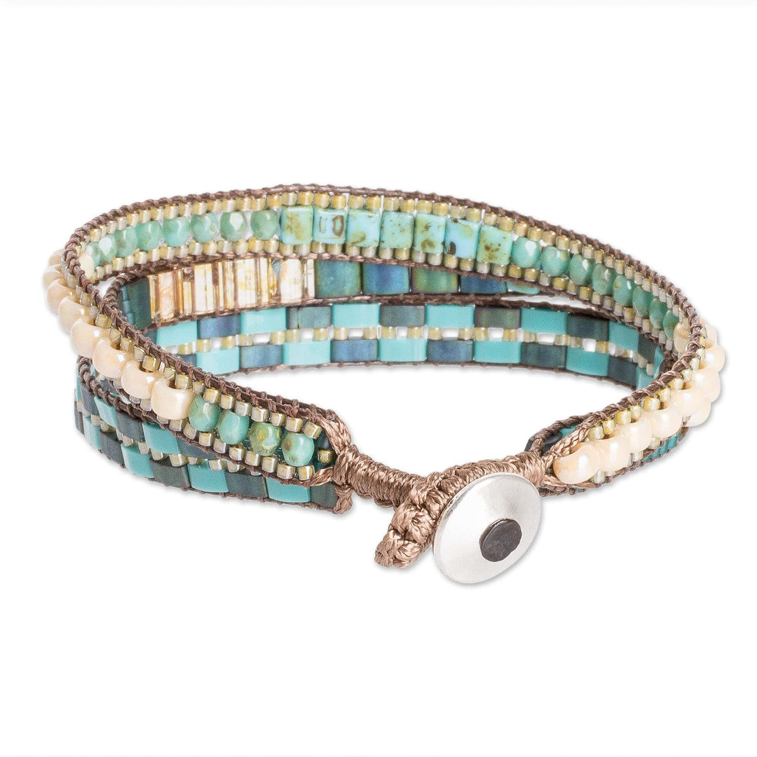 Handmade Turquoise and Green Glass Beaded Wristband Bracelet - Guatemala's Breeze