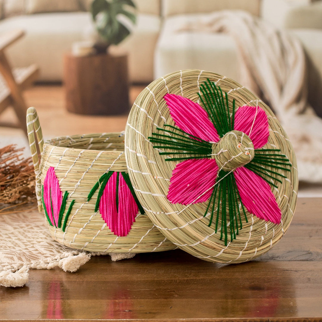 Handwoven Floral Natural Paja Fiber Basket in Pink Hues - Sweetness & Flowers