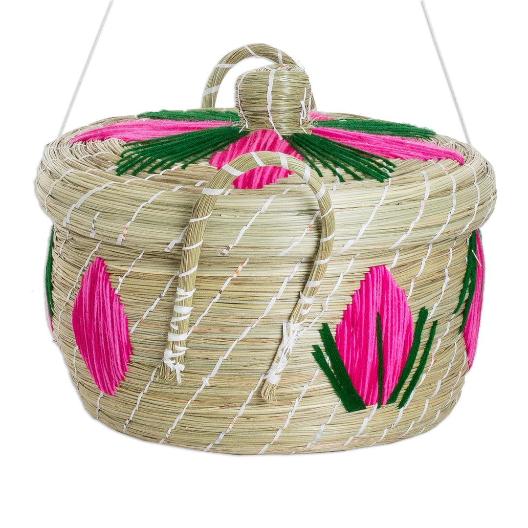 Handwoven Floral Natural Paja Fiber Basket in Pink Hues - Sweetness & Flowers