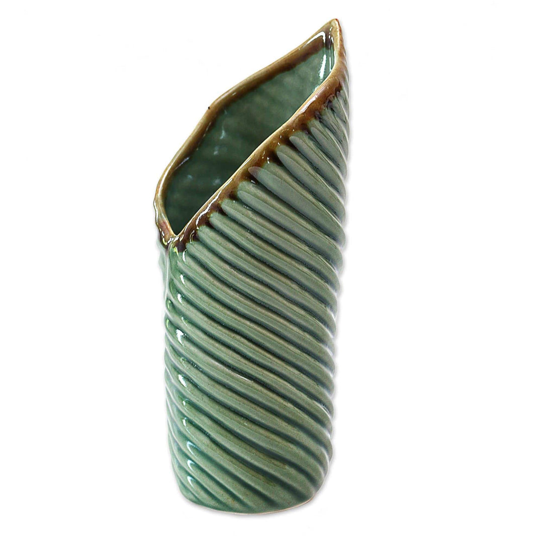 Banana Leaf Theme Vase