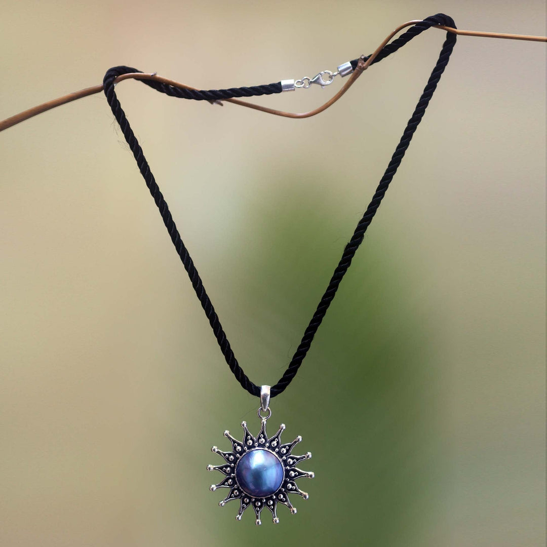 Floral Sterling Silver and Pearl Necklace - Sunflower Blue