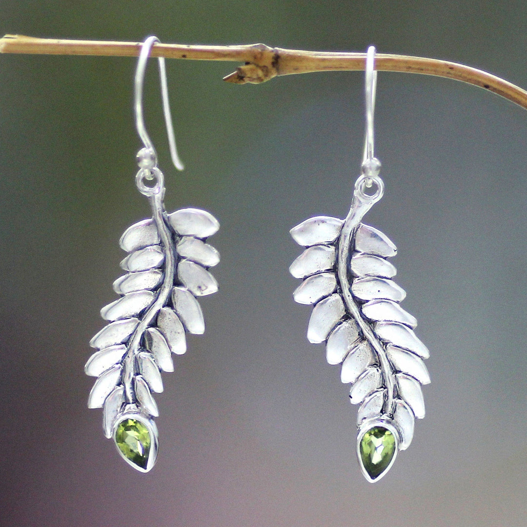 Peridot dangle earrings - Sweet Leaf